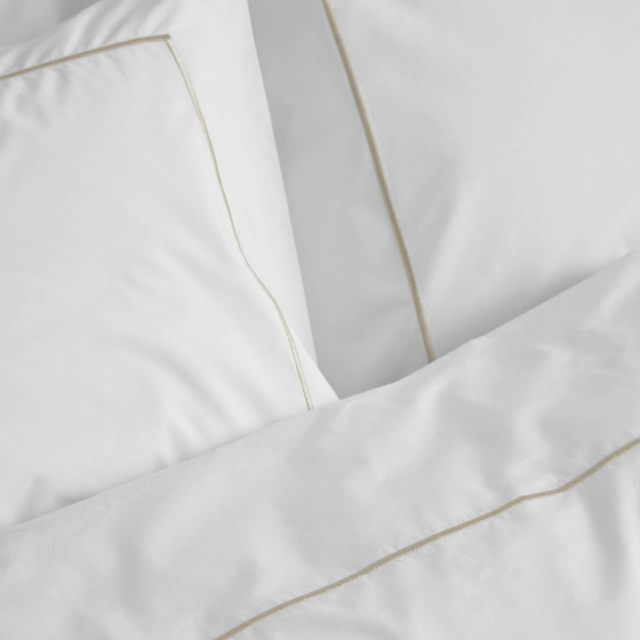 Percale White Cord Beige bedding