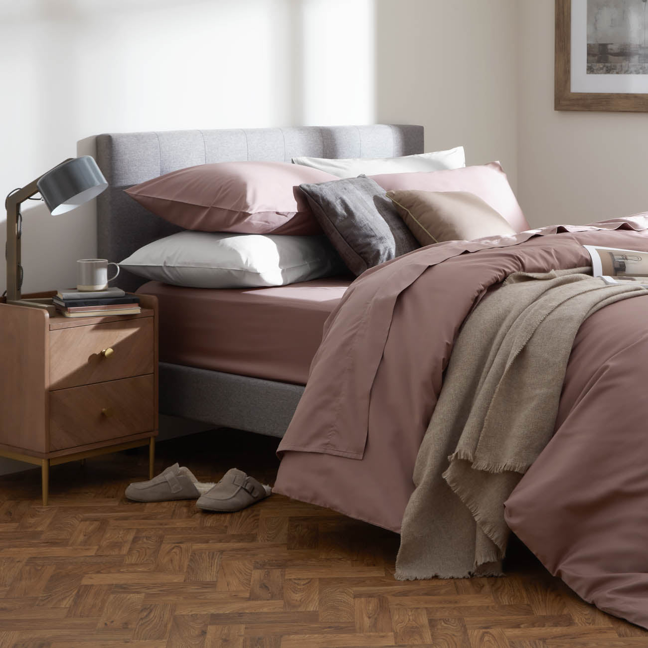 Sateen Dusty Rose Flat Sheet Side View