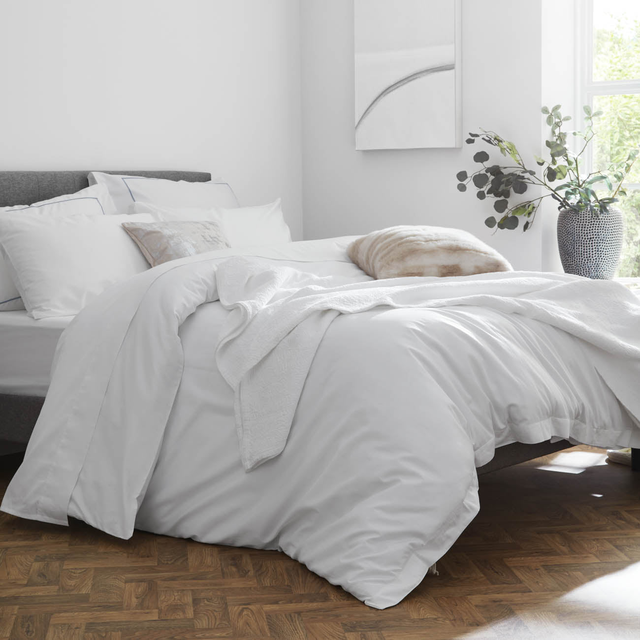 Sateen Snow White Flat Sheet Side View
